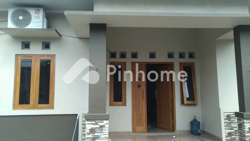 dijual rumah modern di jalan madurekso - 1