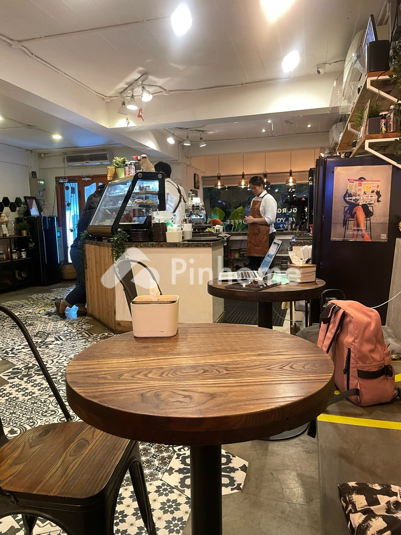 dijual rumah 2kt 50m2 di senayan - 2