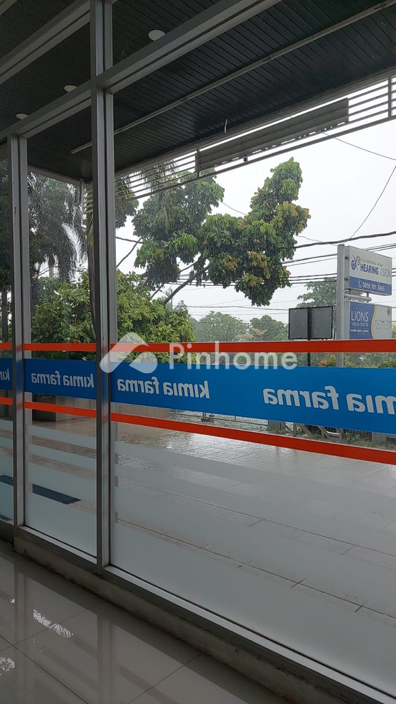 dijual rumah sederhaba di jalan jendr - 1