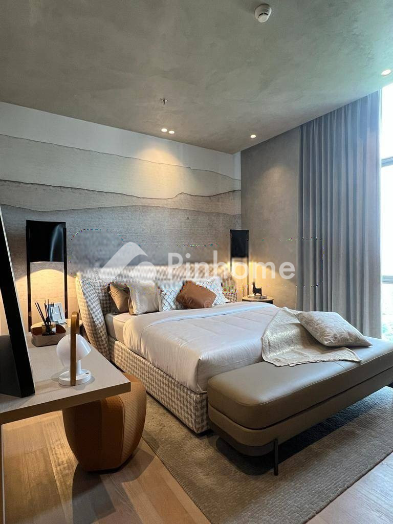 dijual apartemen 3br 230m2 di jl kuningan mulia boulevard kuningan setiabudi jakarta 12940 indonesia - 1