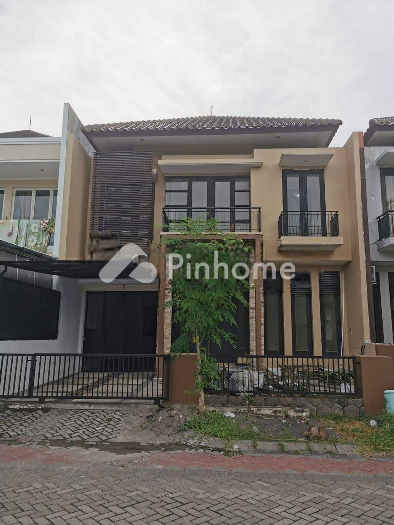 dijual rumah 1 lantai 5kt 198m2 di gubeng - 1
