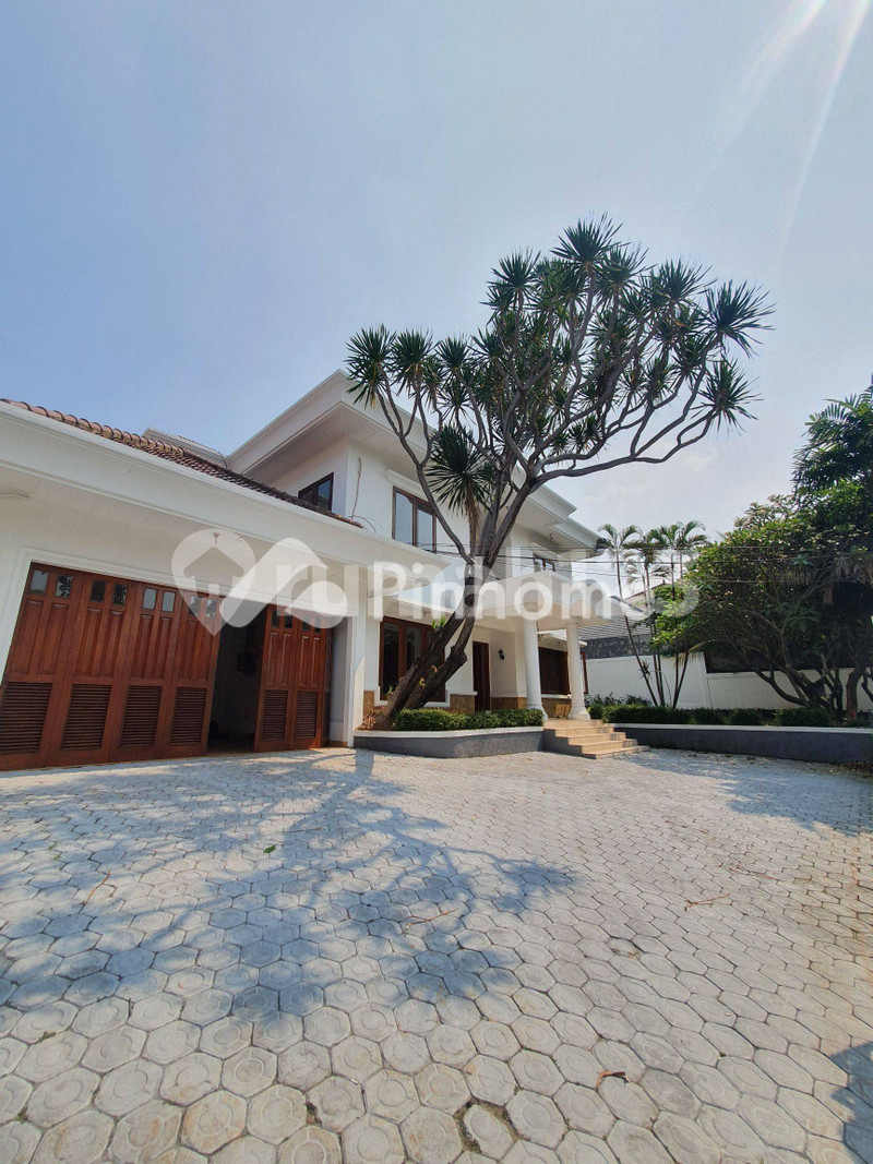 dijual rumah 2 lantai 5kt 1420m2 di kemang selatan - 1