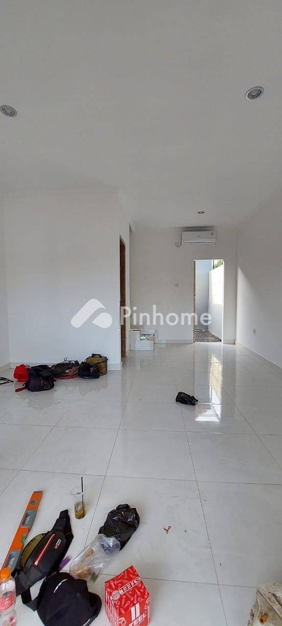 disewakan rumah di sesetan - 1