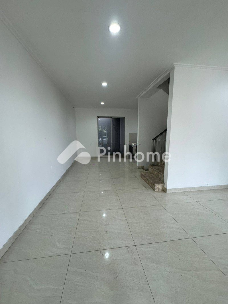 dijual rumah 2 lantai 3kt 90m2 di golf island - 1