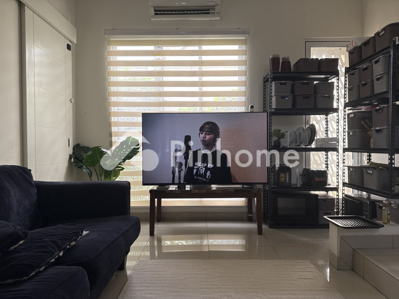 dijual rumah di summarecon bandung - 2