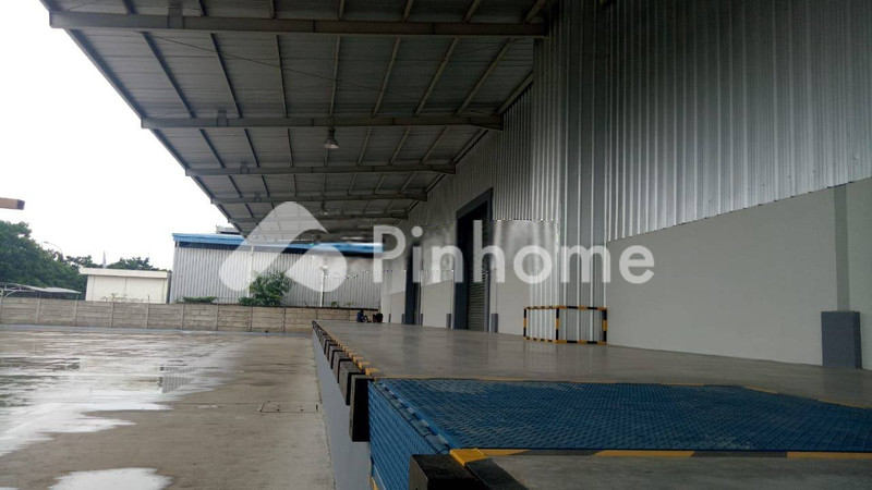 dijual gudang 12594m2 di deltamas - 1