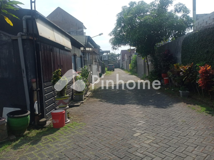 rumah yang nyaman untuk rebahan - 8