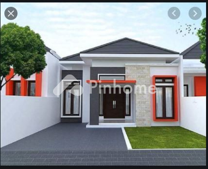 disewakan ruko 3 lantai 200m2 di jl  delima - 8
