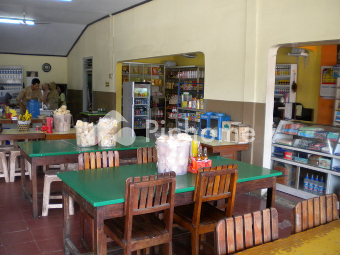 dijual tempat usaha samping jalar raya di paw - 3