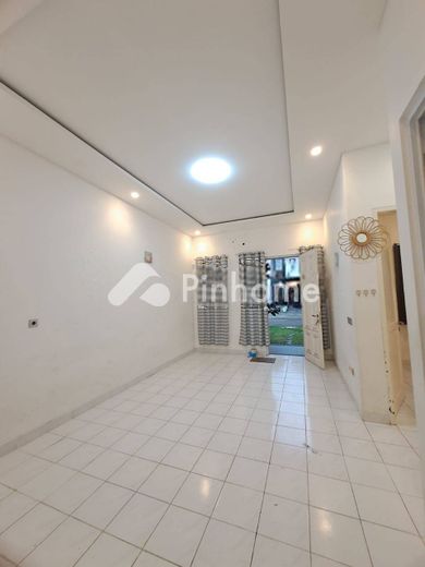 disewakan rumah  di tangerang - 5