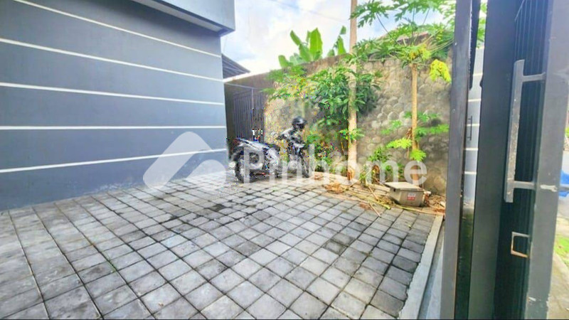disewakan rumah  di dekat level 21 mall - 3
