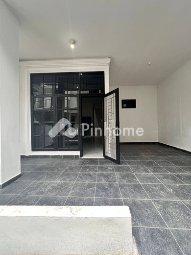 dijual rumah 2 lantai 2kt 72m2 di komplek reyhan haus jln setia budi dalam - 8