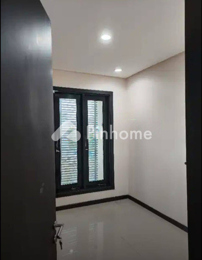 dijual rumah 1 lantai 5kt 198m2 di gubeng - 9