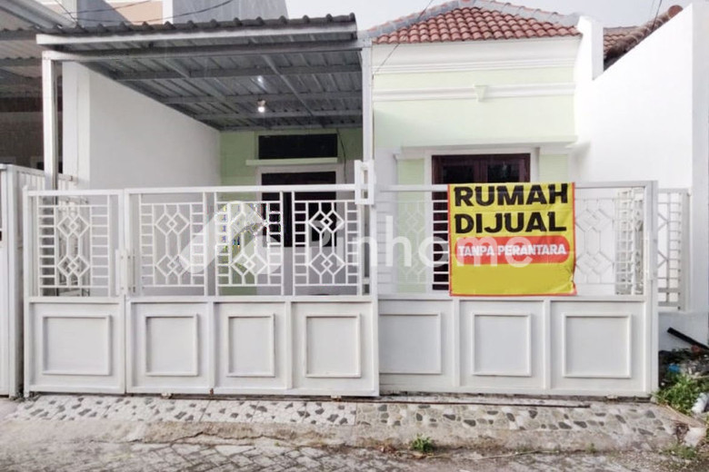 dijual rumah di sawangan baru - 2