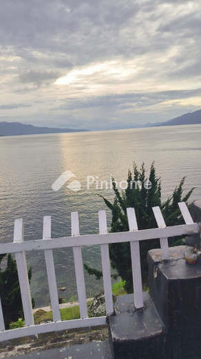 dijual rumah di silalas
