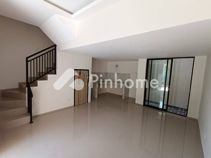 dijual rumah 1 lantai 3kt 63m2 di rungkut - 6