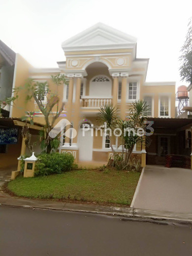 disewakan rumah  di cluster bsd city taman giriloka
