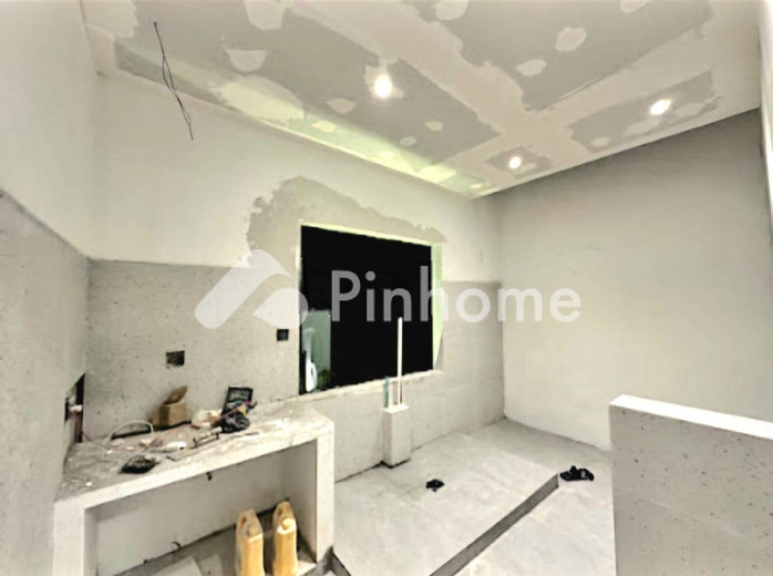 dijual rumah 2 lantai 3kt 165m2 di cepaka - 3