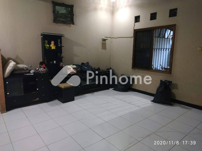 dijual rumah 2 lantai 3kt 126m2 di mutiara gading timur - 2