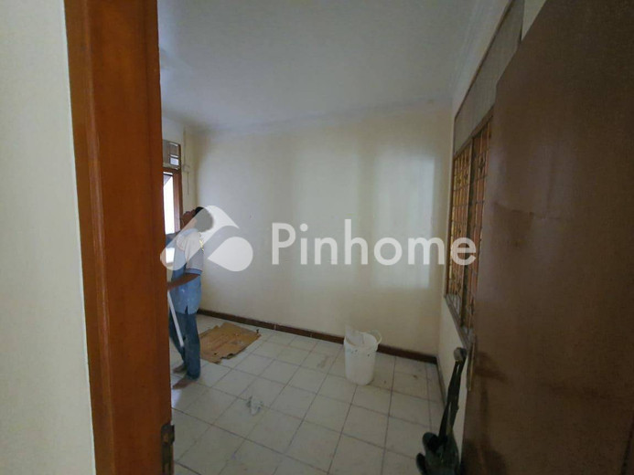 dijual rumah 1 lantai 5kt 176m2 di karet - 14