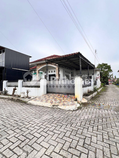 dijual rumah 1 lantai 2kt 150m2 di jl  razak raya - 12