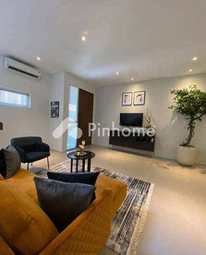 dijual rumah 2 lantai 3kt 53m2 di jl cempaka putih tengah - 3