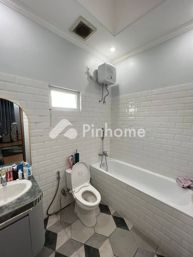 dijual rumah 2 lantai 4kt 119m2 di jagakarsa - 6