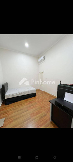 dijual rumah 2 lantai 4kt 156m2 di mulyorejo - 8