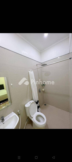 dijual rumah 2 lantai 4kt 156m2 di mulyorejo - 9