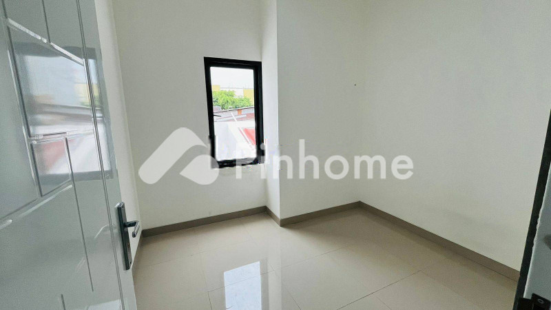 dijual rumah 1 lantai 3kt 45m2 di jl cempaka putih tengah xx - 8