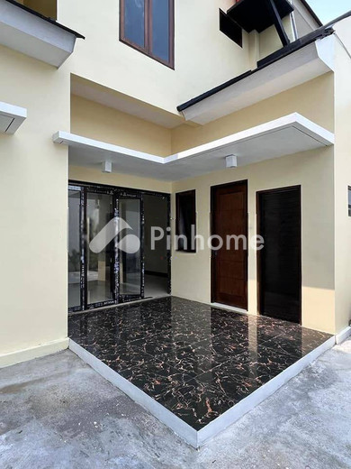 dijual rumah 2 lantai 3kt 184m2 di selangkah ke jalan karaangrejo raya banyumanik - 5