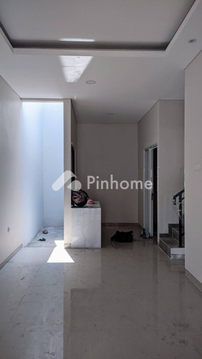 dijual rumah 2 lantai 3kt 66m2 di pudakpayung banyumanik semarang - 10