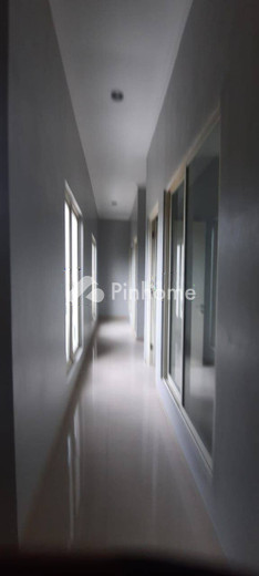 dijual rumah 2 lantai 4kt 126m2 di tenggilis mejoyo - 10