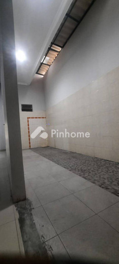 dijual rumah 2 lantai 4kt 126m2 di tenggilis mejoyo - 14