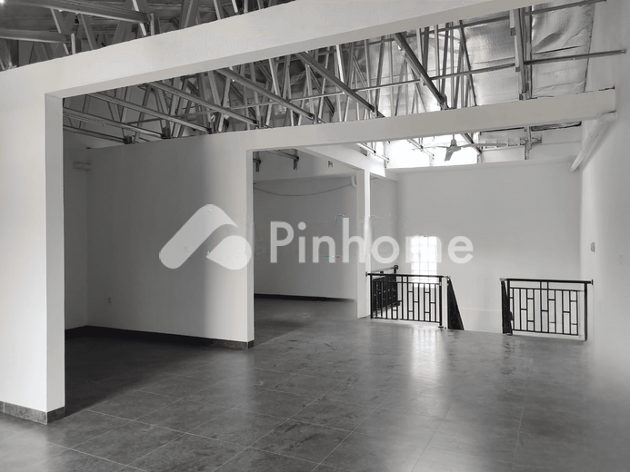 dijual ruko 3 lantai 300m2 di tangerang - 9