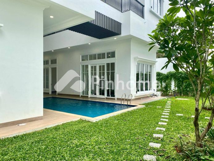 dijual rumah 2 lantai 879m2 di menteng jakarta pusat - 1