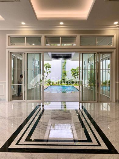 dijual rumah 2 lantai 879m2 di menteng jakarta pusat - 4