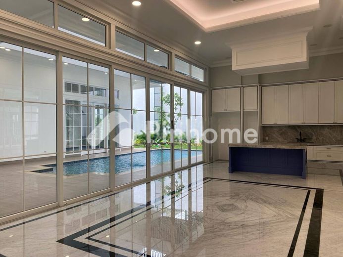 dijual rumah 2 lantai 879m2 di menteng jakarta pusat - 10