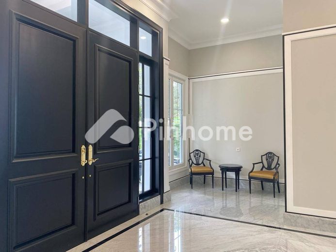 dijual rumah 2 lantai 879m2 di menteng jakarta pusat - 11