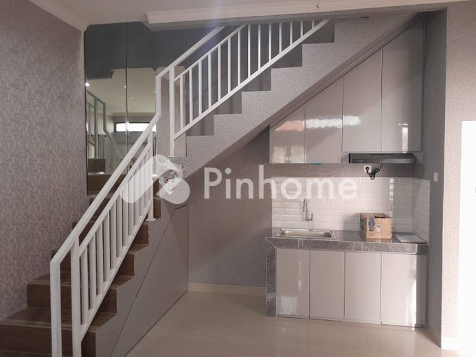 dijual rumah 2 lantai 3kt 53m2 di pisangan baru matraman jakarta timur - 4