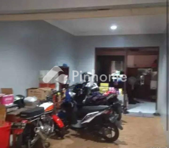 dijual rumah 2 lantai 3kt 200m2 di kalicari singa tlogosari semarang - 8