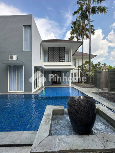 dijual rumah 2 lantai 4kt 424m2 di royal residence - 6