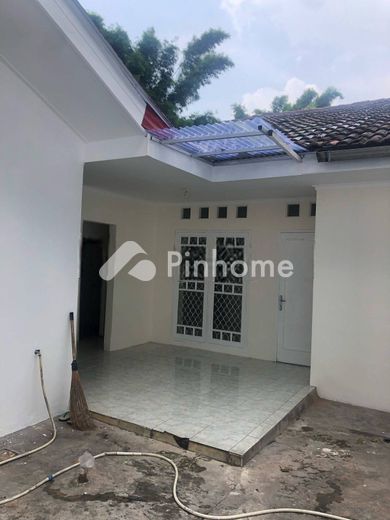 dijual rumah 1 lantai 3kt 200m2 di nusaloka bsd tangerang selatan - 11
