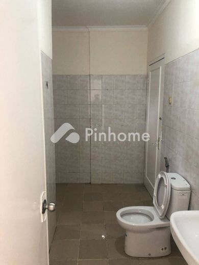 dijual rumah 1 lantai 3kt 200m2 di nusaloka bsd tangerang selatan - 12