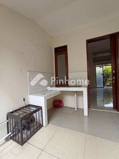 dijual rumah 1 lantai 2kt 108m2 di jl gunung batu pasteur - 5