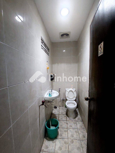 dijual ruko 2 lantai 210m2 di plaza pondok indah - 8