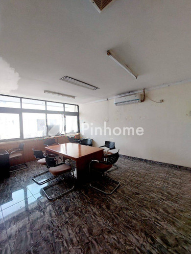 dijual ruko 2 lantai 210m2 di plaza pondok indah - 10