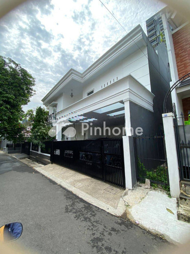 dijual rumah 2 lantai 4kt 172m2 di tebet - 1