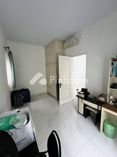 dijual rumah 2 lantai 4kt 172m2 di tebet - 4