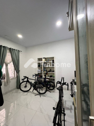 dijual rumah 2 lantai 4kt 172m2 di tebet - 5